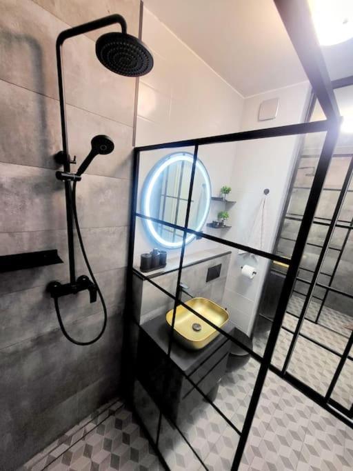 Urban Oasis: Stylish Retreat Apartment Zagreb Luaran gambar